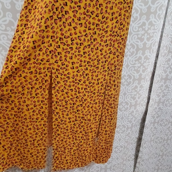 SOLD Urban Outfitters Floral Print Double Breasted Dres - Picture 3 of 6